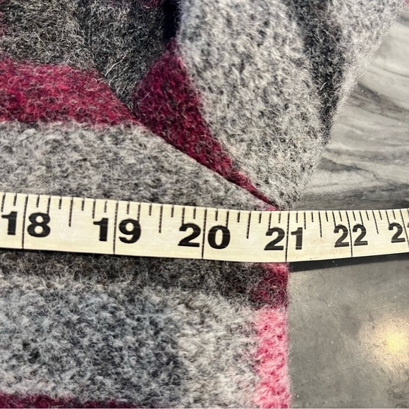 Max Studio Gray Fuchsia White Wool Blend Plaid Blanket Coat with Pockets L - Picture 10 of 12